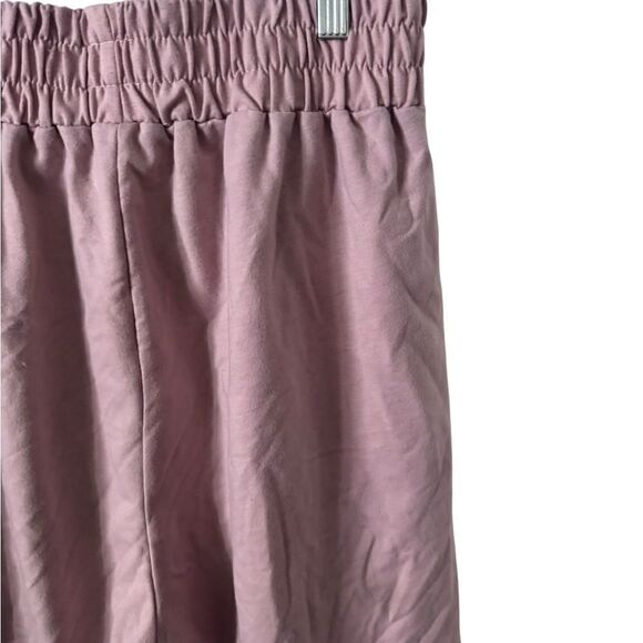 Roma Concepts by Rosee Light Pink Stretchy Shorts with Pockets Size XL - Picture 9 of 10